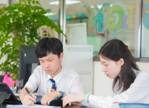 诺达奖学金获得者：用热爱去点亮这个世界吧！ - Scholarship
